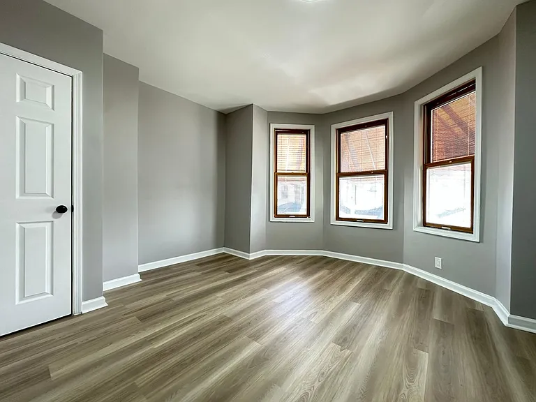 6121 Delancey St — Photo 9
