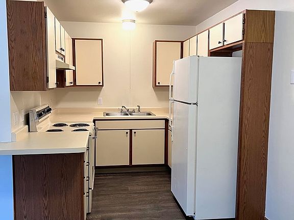 5th image of 1561-1565 Honeysuckle Rd #1561-205