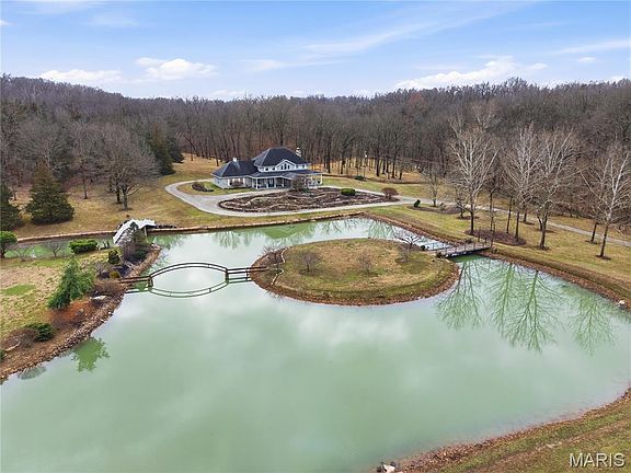 2nd image of 70 E High Point Ln