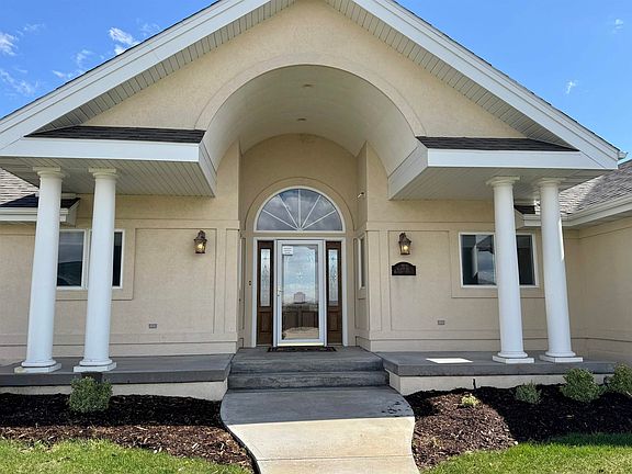 2nd image of 227 Virginia Ln
