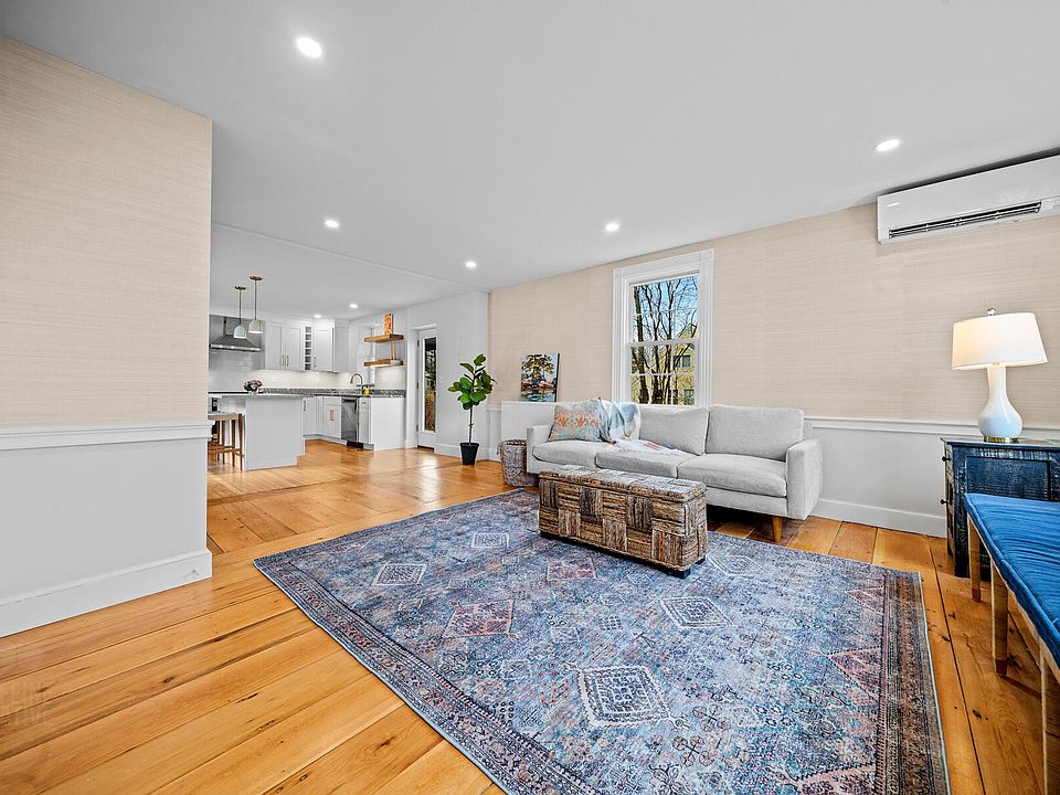 10 Independence Dr Freeport ME Zillow