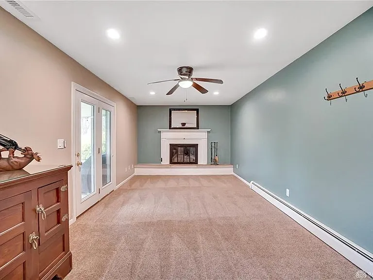 2108 N Fairfield Rd — Photo 13