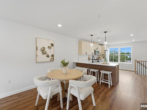 3rd image of 91 Union St #4B