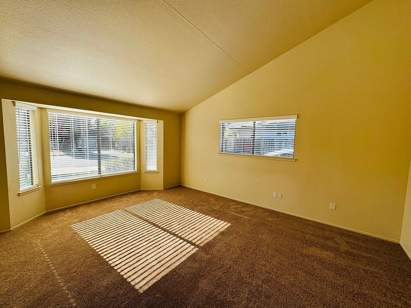 Three Bedroom Two Bath Duplex In Downtown Morgan Hill — Photo 2