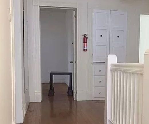 5th image of 1218 Vine St