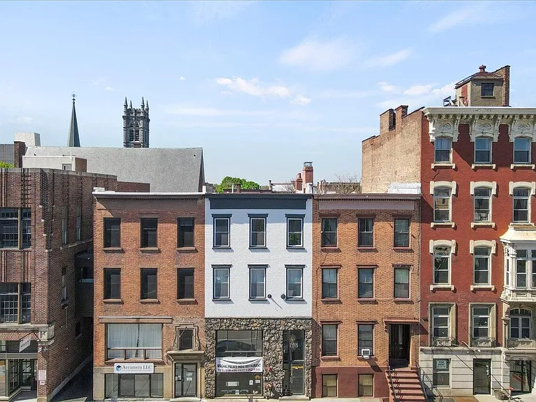 138 Washington Ave — Photo 11