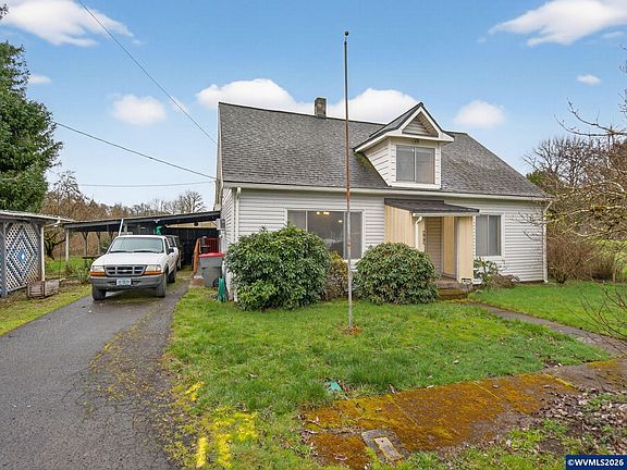 3rd image of 453 NE Yamhill St