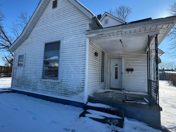 31 State St, Jeffersonville, OH 43128