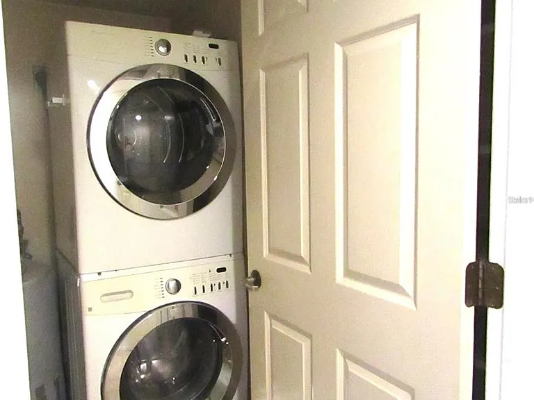4434 Weybridge St #81 — Photo 11