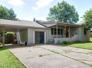 1758 S Fairway Ave, Springfield, MO 65804