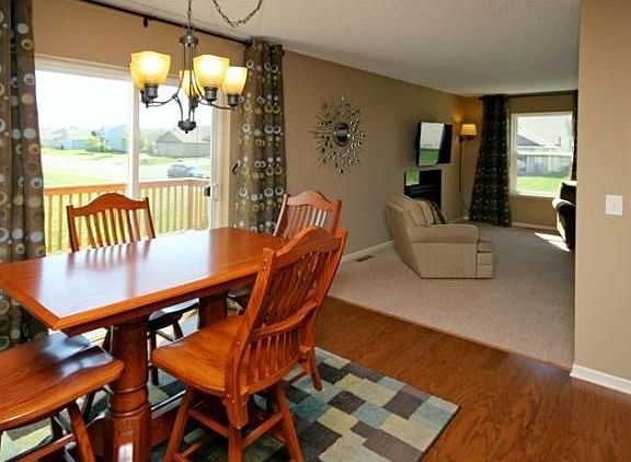 5th image of 121 Dongola Ln