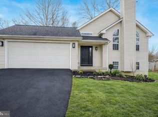 9 Brentwood Ln, Fredericksburg, VA 22405