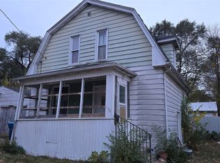 138 Smith St, Waterloo, IA 50703