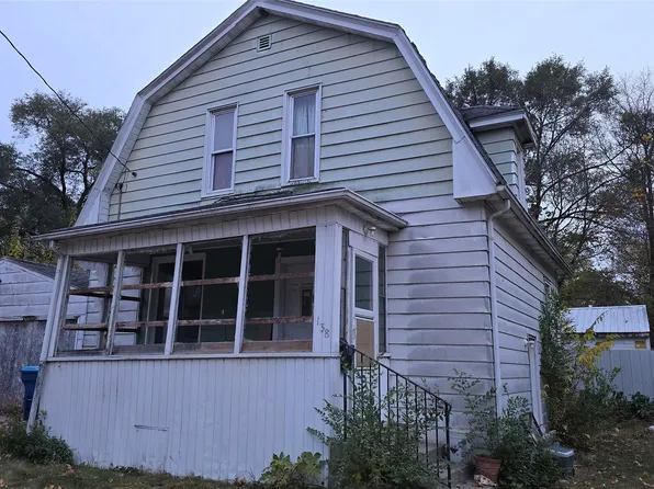138 Smith St, Waterloo, IA 50703