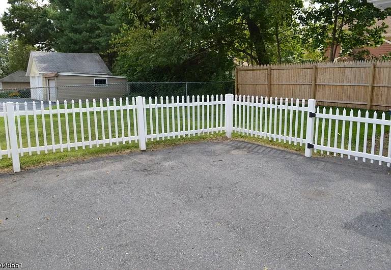 628 Central Ave — Photo 18