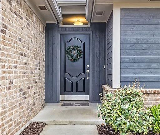 3rd image of 15609 Boulderdown Dr