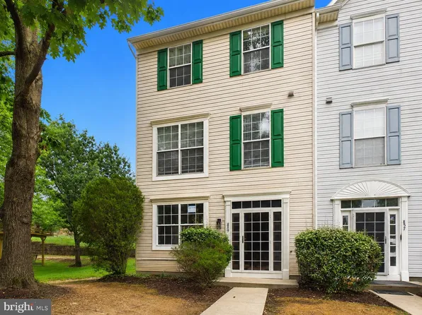 859 Lacewood Ter, Hyattsville, MD 20785