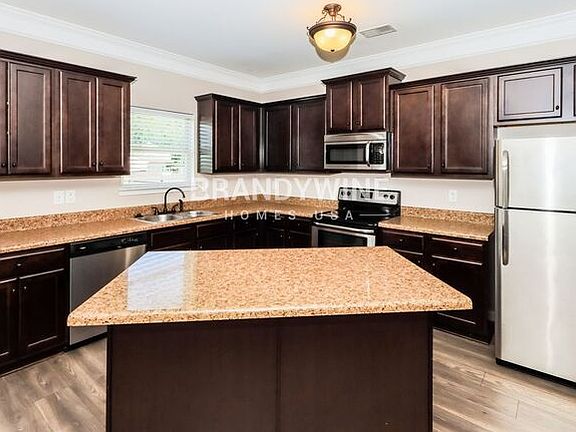 4th image of 2682 Calvary Dr