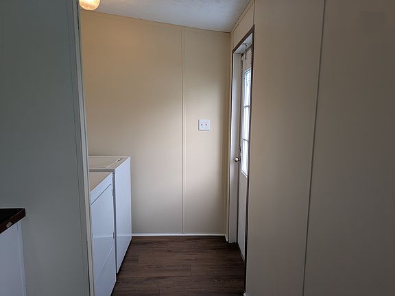 3rd image of 244 Roosevelt Dr #244