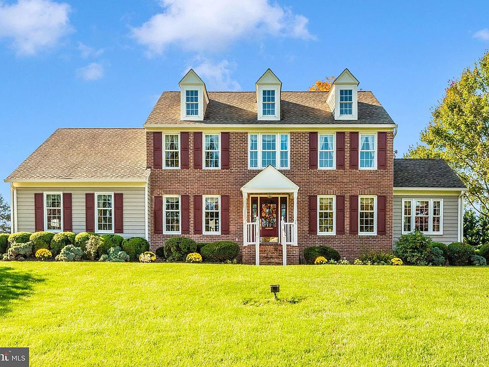 1st image of 6272 Belmont Cir