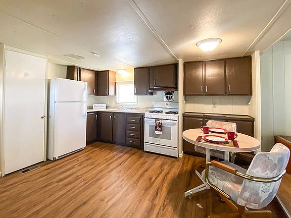 4th image of 929 N Delaware Dr #50
