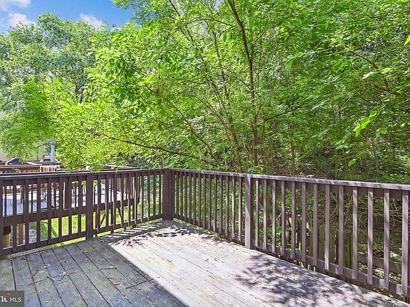 5th image of 658 Paddle Wheel Ct W