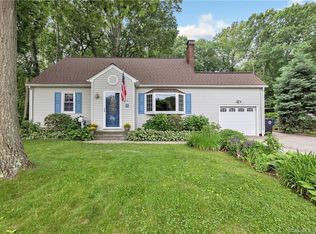 26 Franklin Rd, Milford, CT 06460