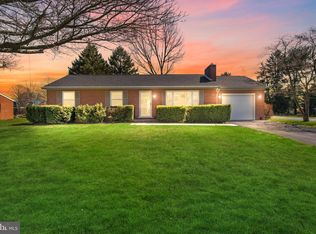13921 Blue Mountain Dr, Maugansville, MD