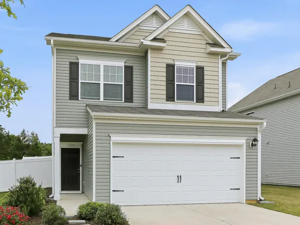 111 Flying Point Ln, Clayton, NC 27520