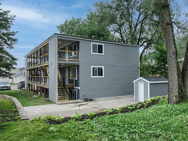 1020 N 35th St #5 — Photo 1