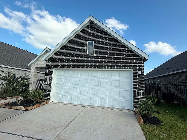 27451 Sunterra Village Dr — Photo 2