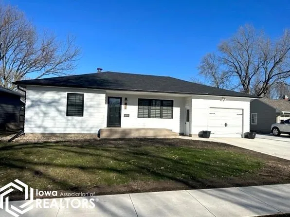 304 Superior St, Emmetsburg, IA 50536