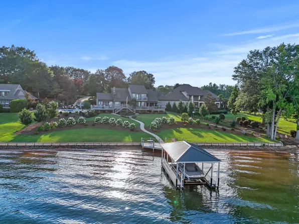 333 Watercrest Dr, Inman, SC 29349