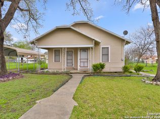 309 W Klein St, Marion, TX 78124
