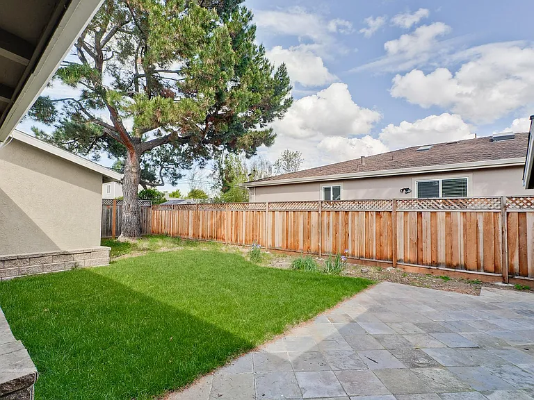 18701 Newsom Ave — Photo 52