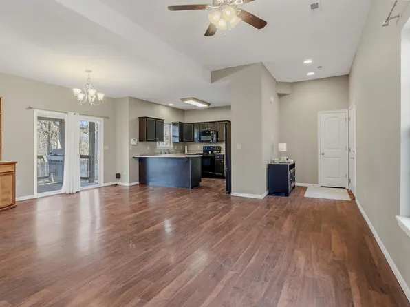 7750 W Hughes Rd, Harrisburg, MO 65256