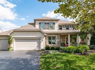 6860 Bishops Crossing Cir, Dublin, OH 43016