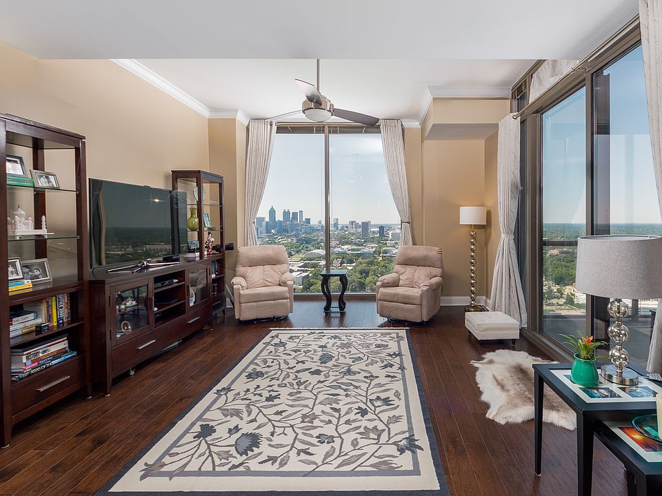 Living Room-Atlanta skyline