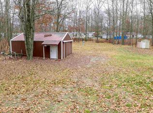 7737 Wilderness Dr, Weidman, MI 48893