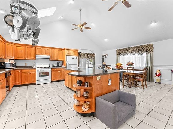 4th image of 9 Avon St