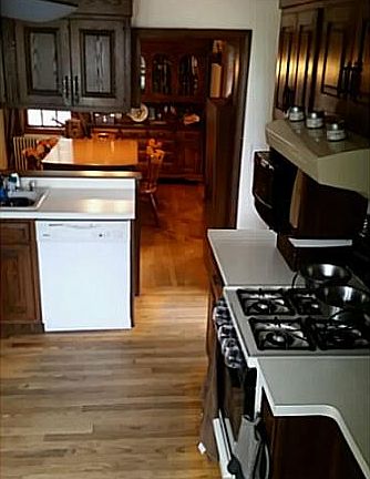 5th image of 23 Atwood St