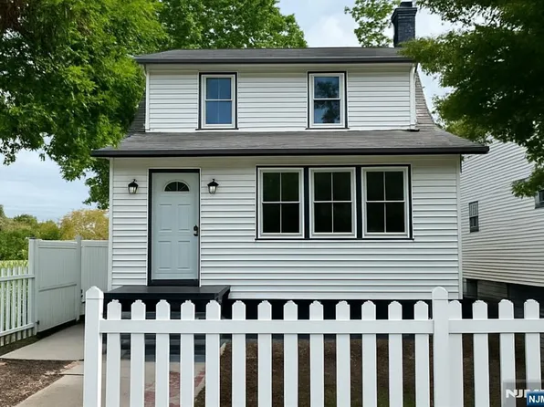 64 Goodwin Ave, Newark, NJ 07112