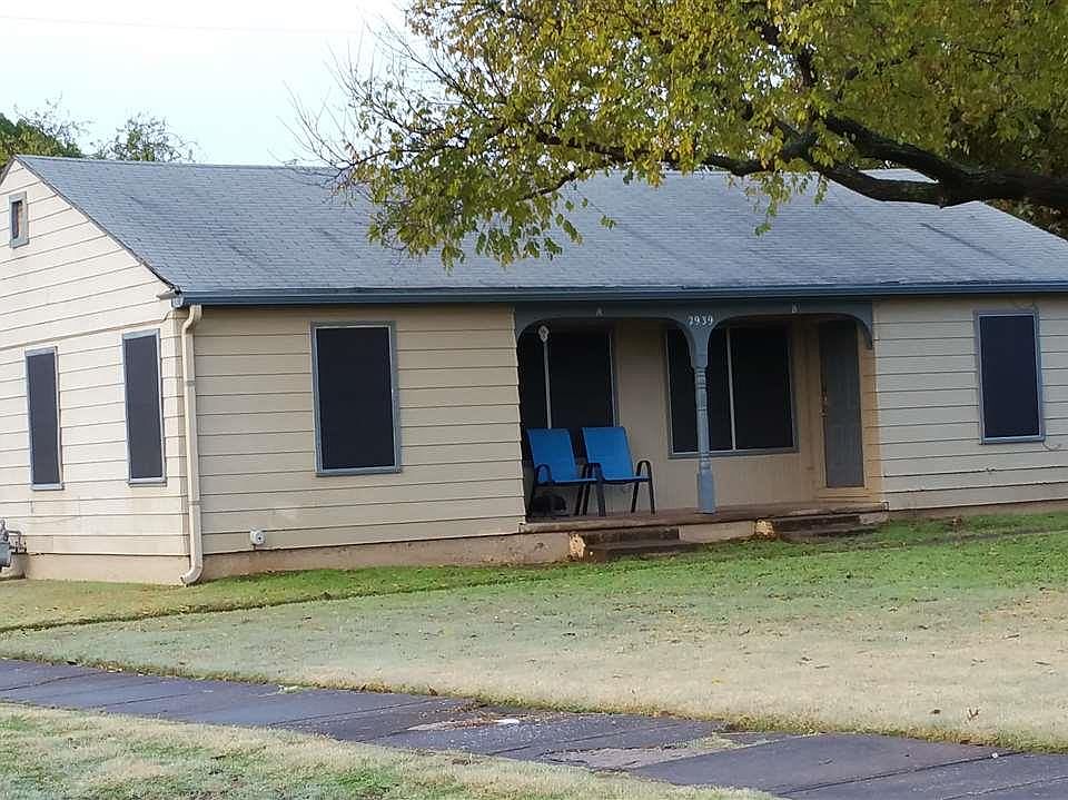 1st image of 2939 Gossett Dr APT A