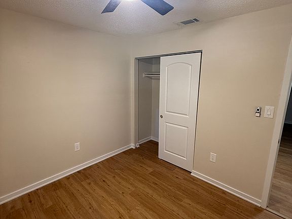 5th image of 6909 Brentford Rd #2