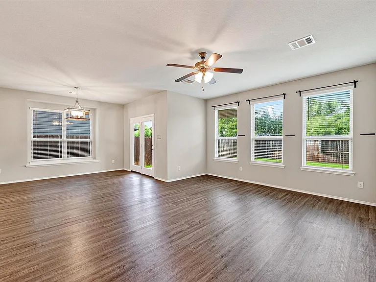 2511 Sandbar Shark Ct — Photo 16