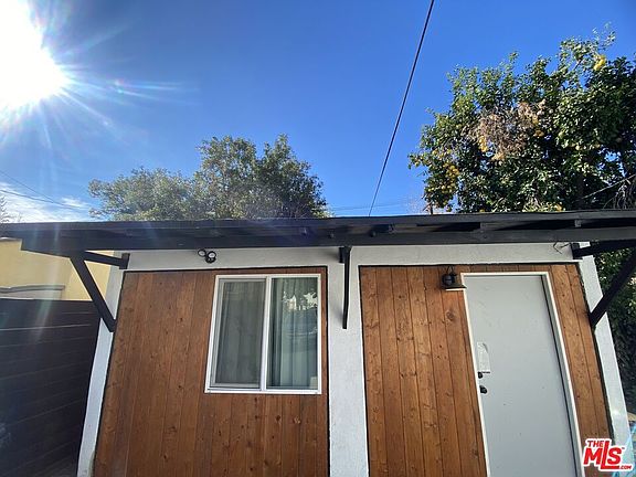 2nd image of 3032 La Clede Ave #A