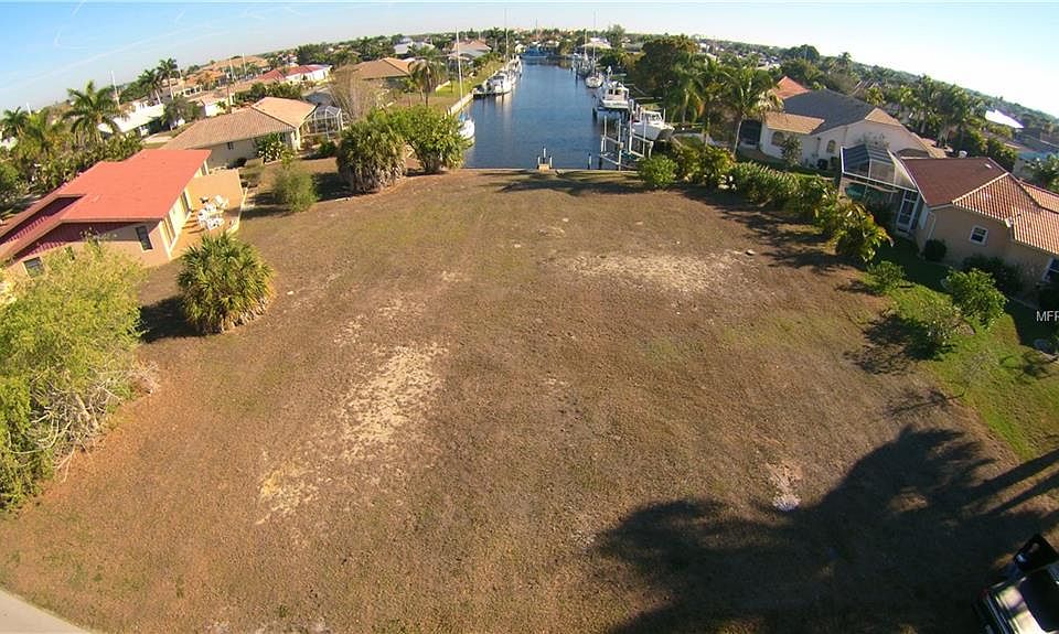 1st image of 164 Tropicana Dr