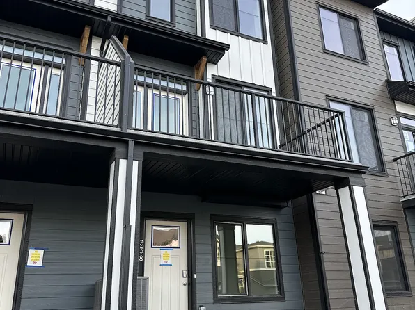 338 Seton Cir SE, Calgary, AB T3M 2C4