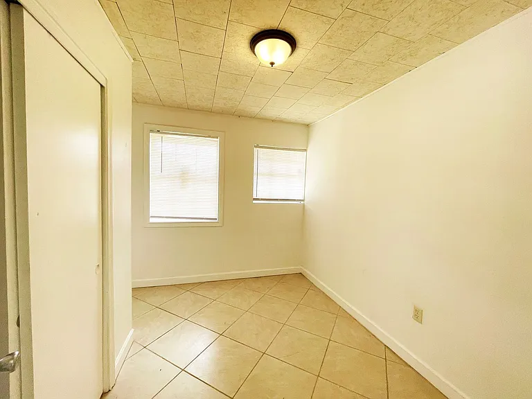 16405 Patton Ave — Photo 15