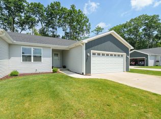 2040 Black Bear Dr, Portage, MI 49024